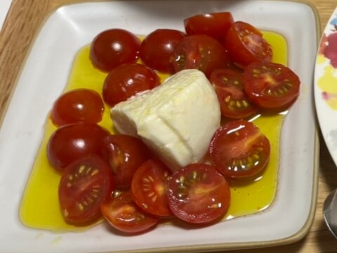 【カプレーゼ】ミニトマト×モッツァレラチーズ